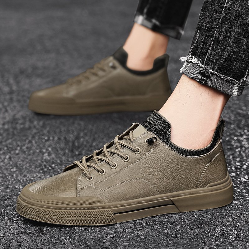 Autumn New Men's Low-top Breathable Comfortable Sports Board Shoes - Image 2